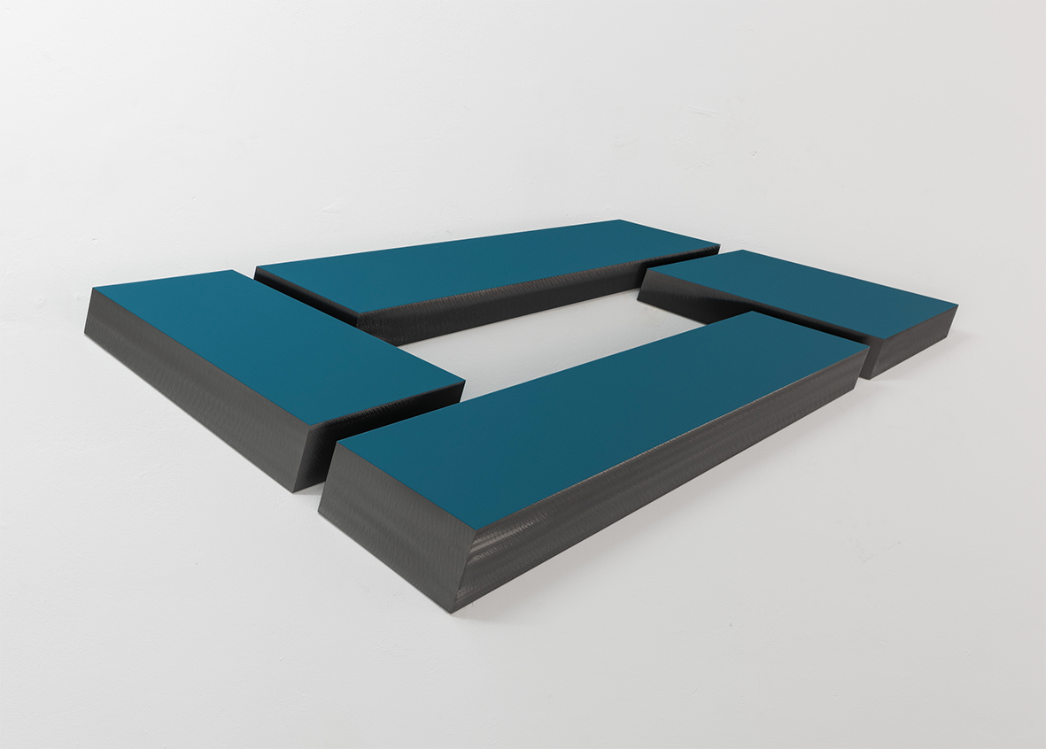 SIAL, 2022, Acrylic on steel, 53,5 x 130 x 8,5 cm